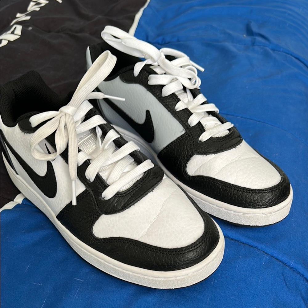 Nike Black and White Sneakers